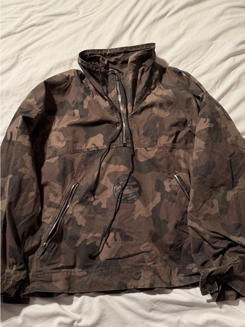 424 on Fairfax Shikamaru hand painted camo anorak jacket